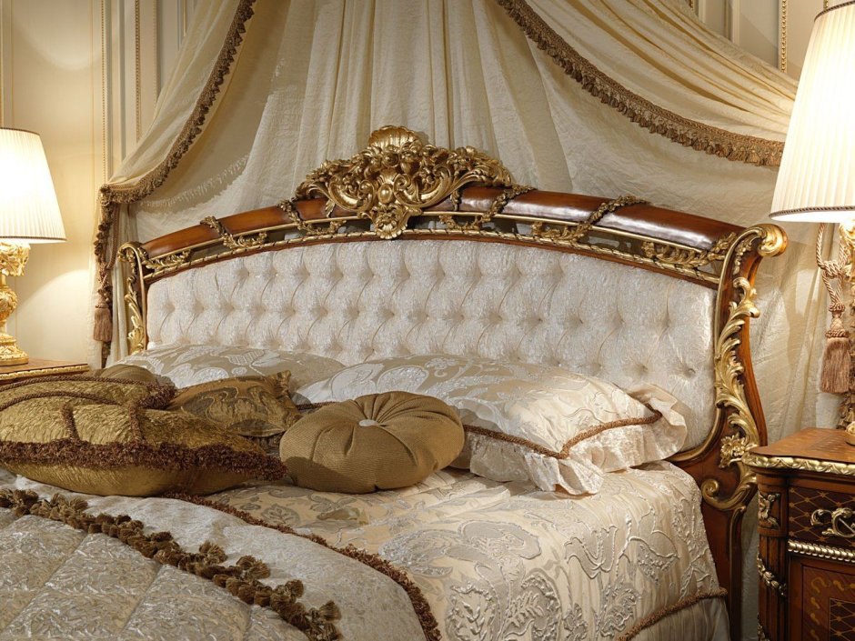Шикарная стройная кровать спальный гарнитур