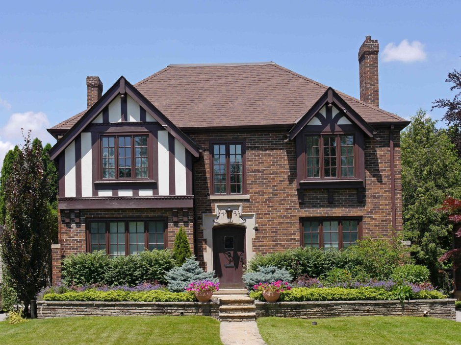 Стиль Тюдор (Tudor Revival Cottage)