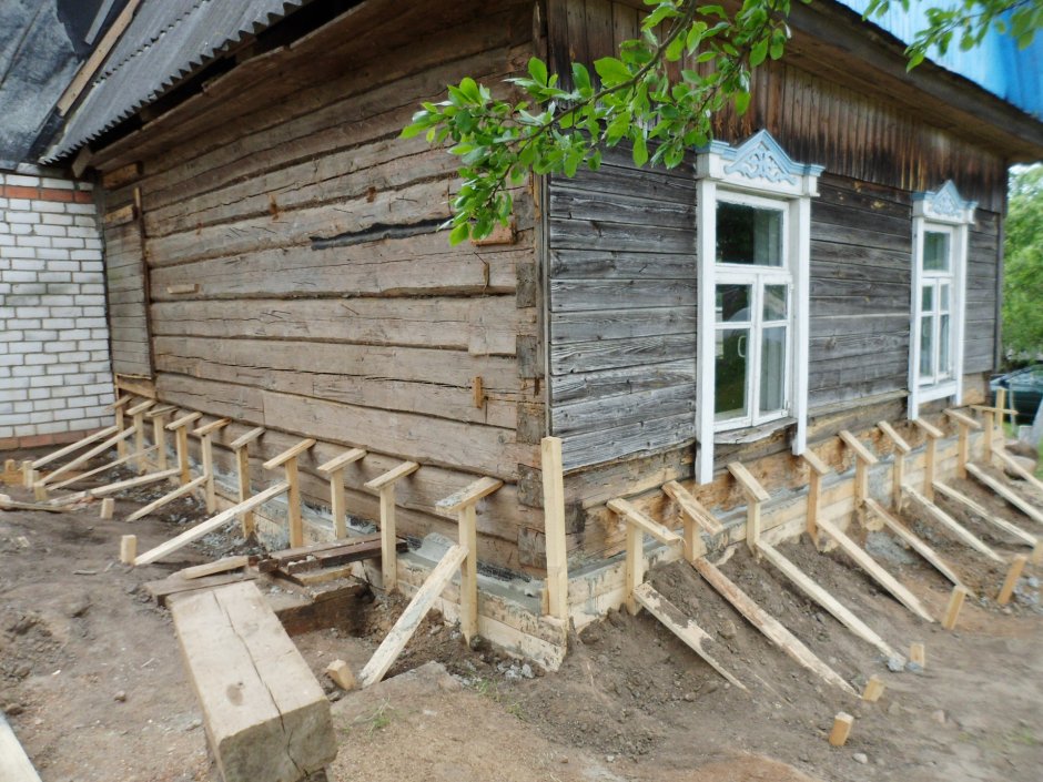 Отреставрированный деревянный дом