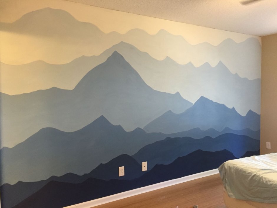 Горы на стене
