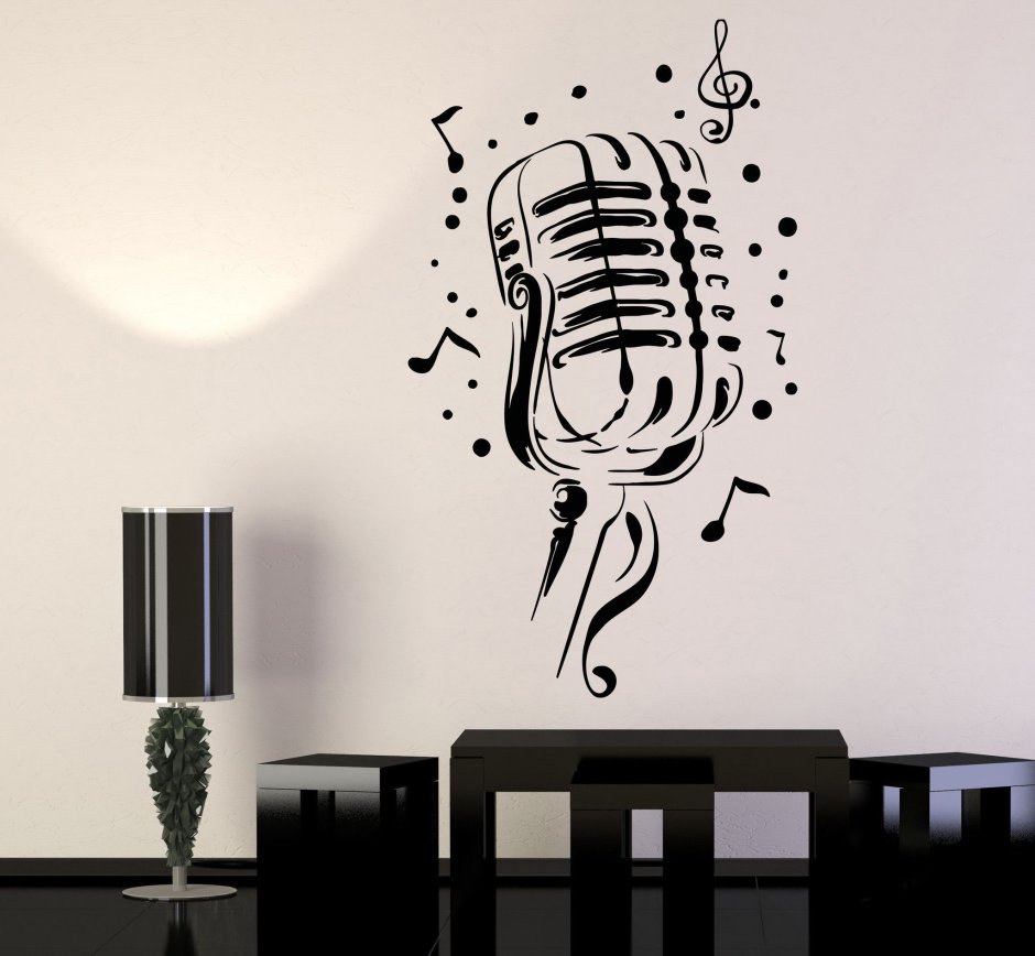 Микрофон на стене