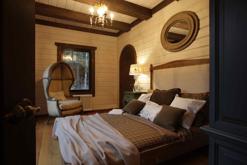 Спальня в американском деревянном доме