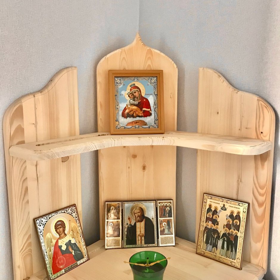 Иконостас угловой из дерева