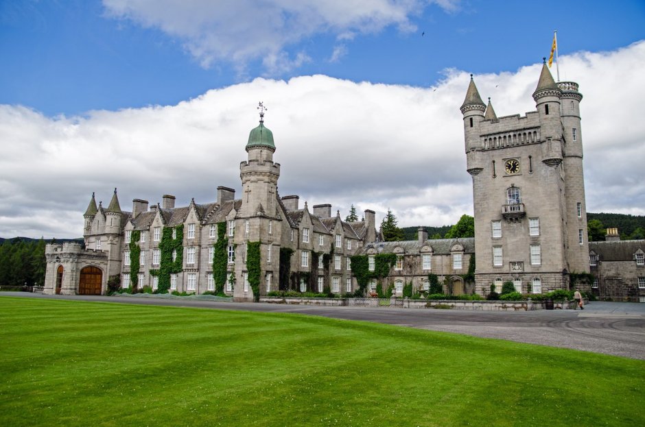 Елизавета в Балморал