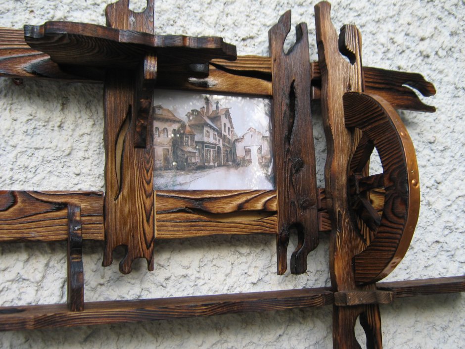 Деревянная рамка для зеркала под старину
