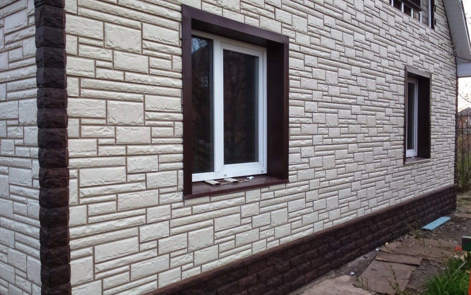 Фасадная панель белый камень Альта профиль дом