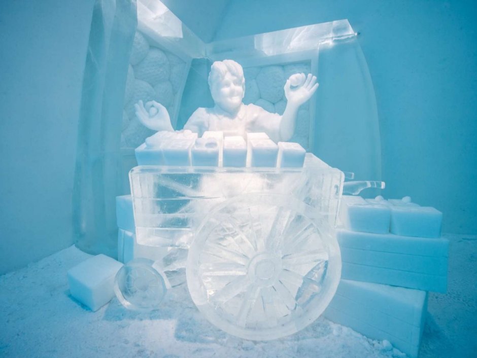 Ледяной дворец (Ice Hotel), Швеция.