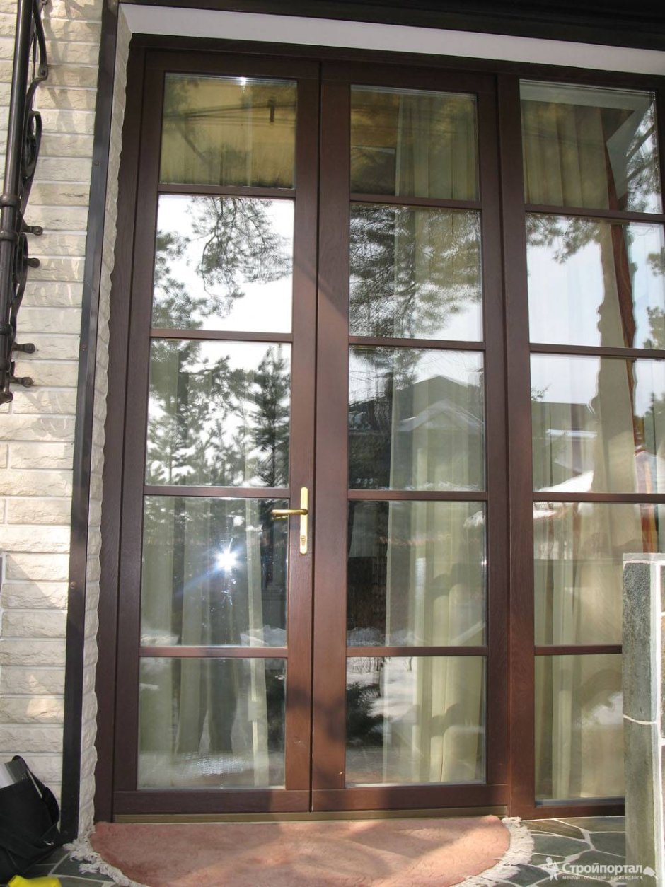 Окна Рехау со шпросами