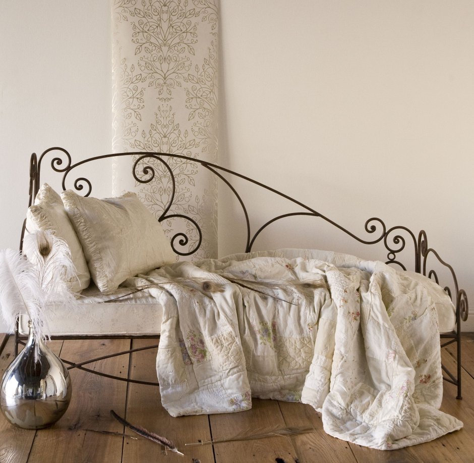 Металлическая кровать Sofa 140х190