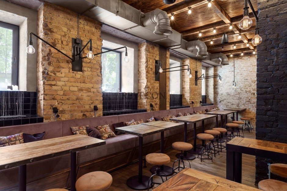 Барная стойка из металла и дерева