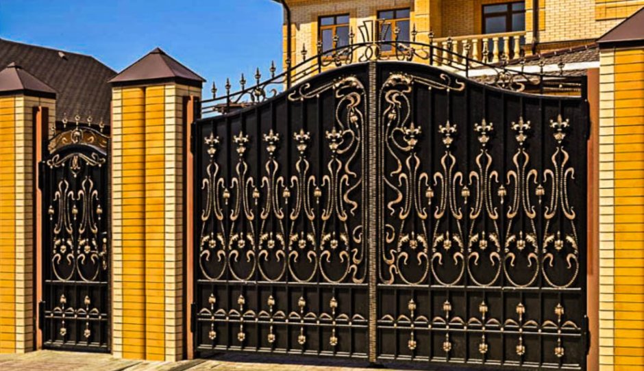 Кованые ворота Версаче