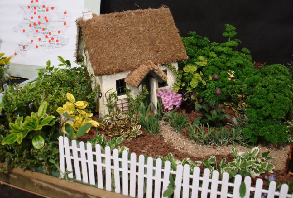 Поделка домик с огородом