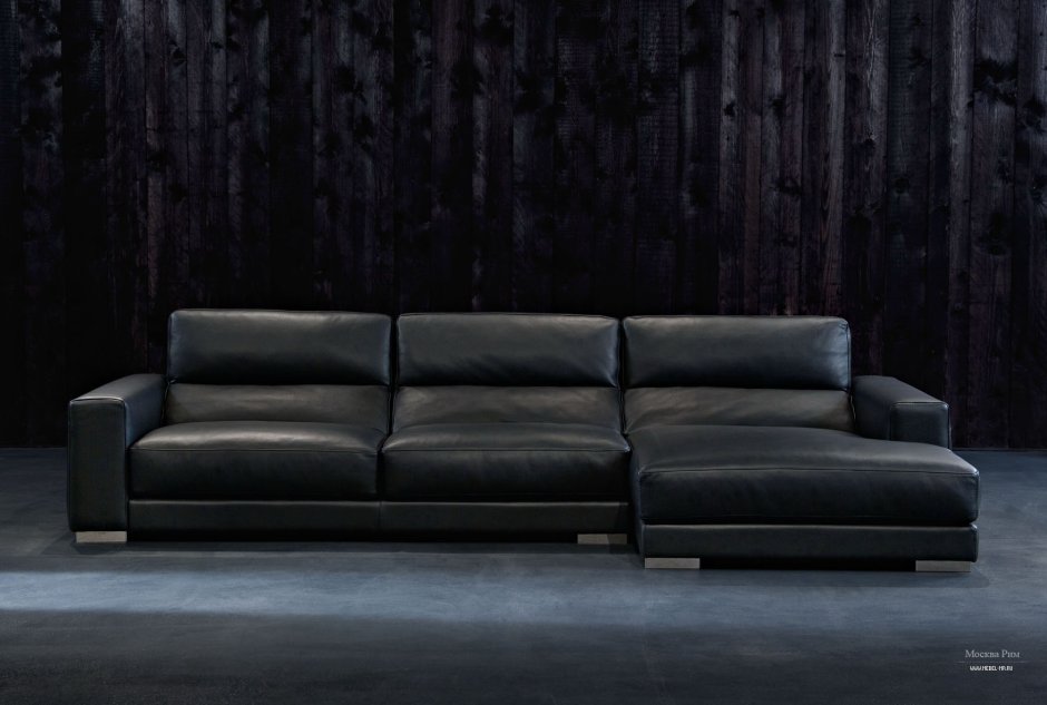 Черный кожаный итальянский диван