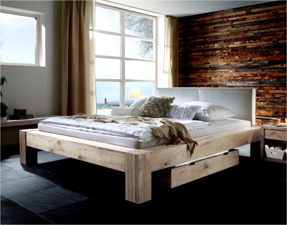 Кровать из досок