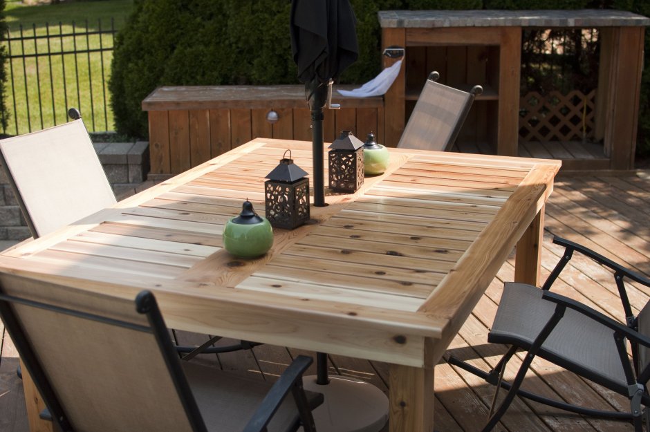 DIY Patio Table Wood