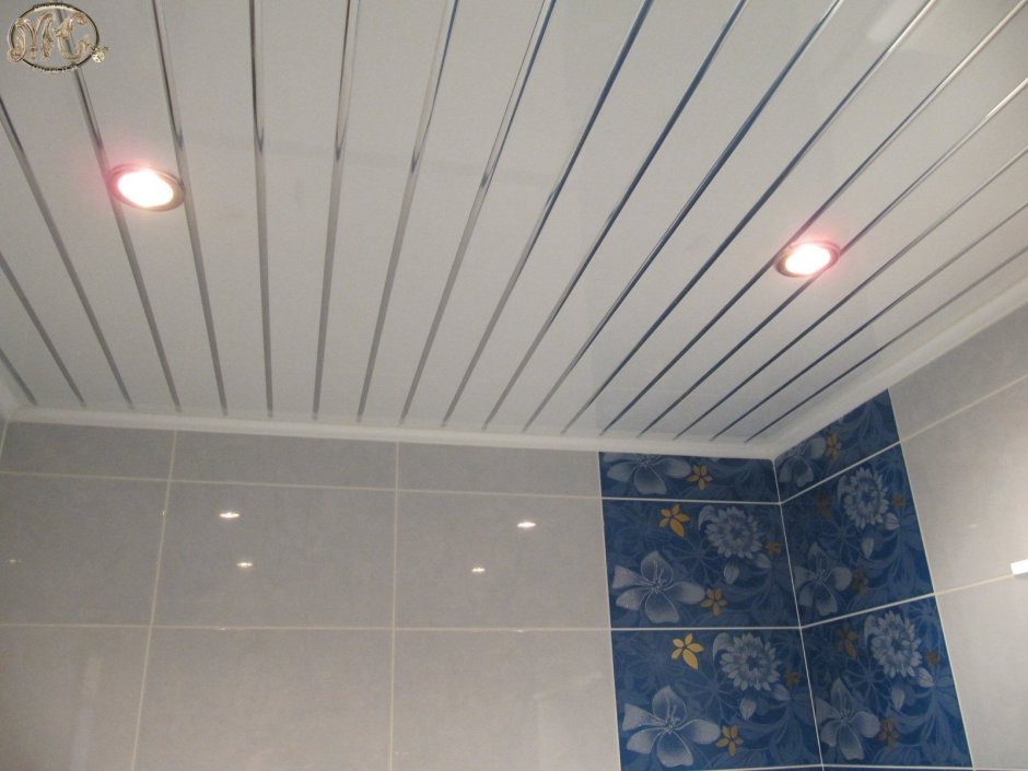 Панели на потолок в ванную комнату