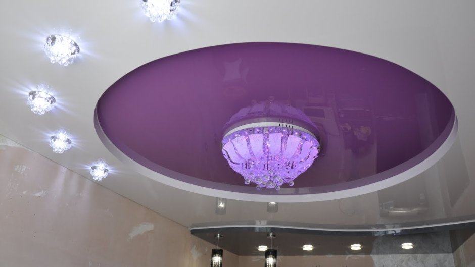 Натяжной потолок фиолетовый с белым