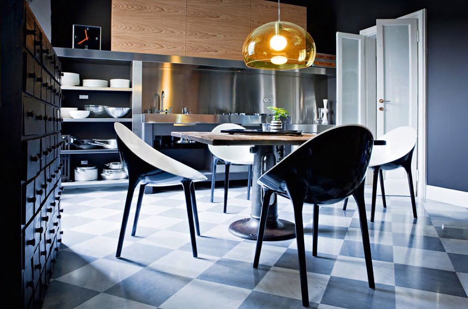Светильник Филиппа Старка Kartell