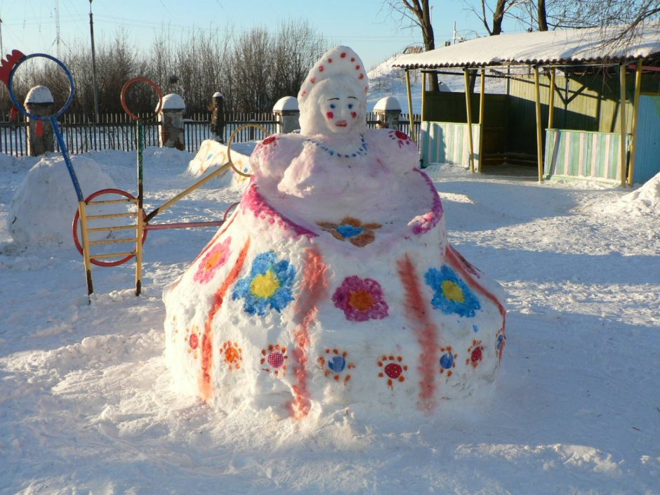 Снежные фигуры спортивные