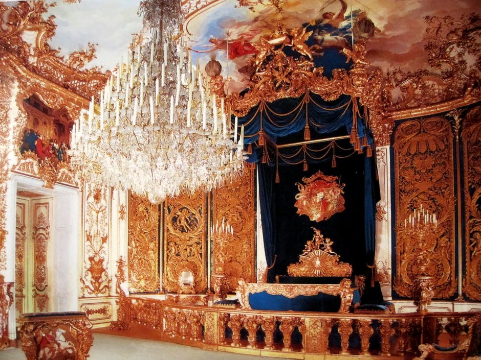 Королевская спальня Готика