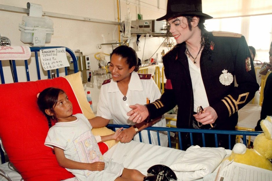 Майкл Джексон благотворительность
