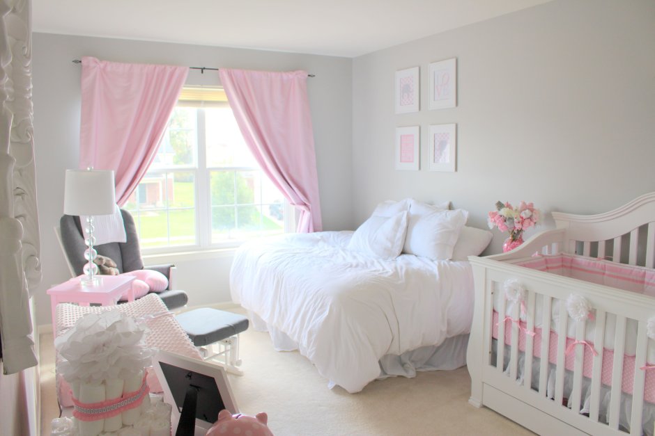 Розово серая детская комната