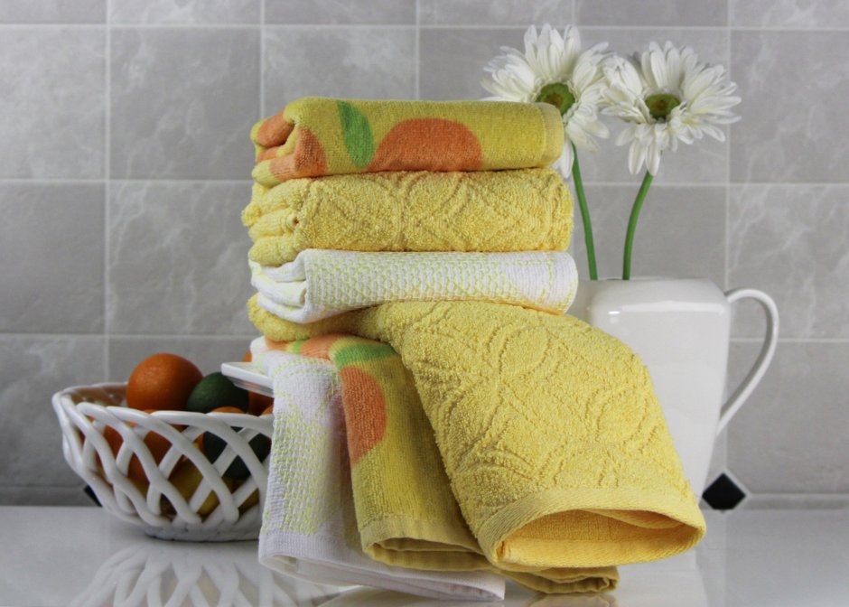 Чистые кухонные полотенца