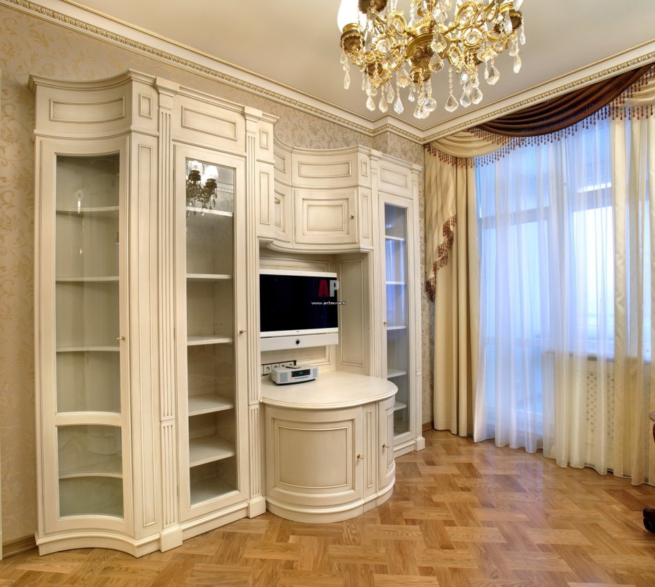 Шкаф в гостиную в классическом стиле