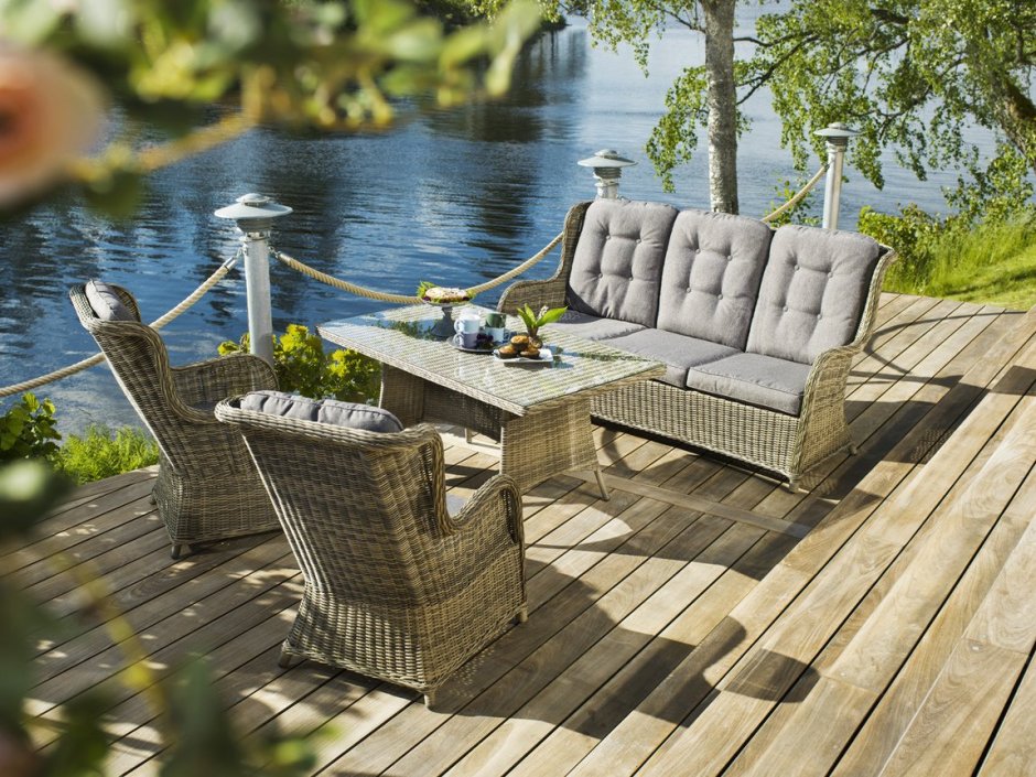 Плетеная мебель для веранды и террасы