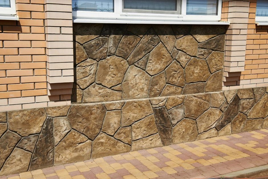 Подпорная стенка облицованная камнем