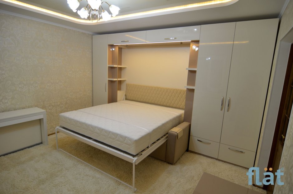 Встроенная мебель для спальни с кроватью