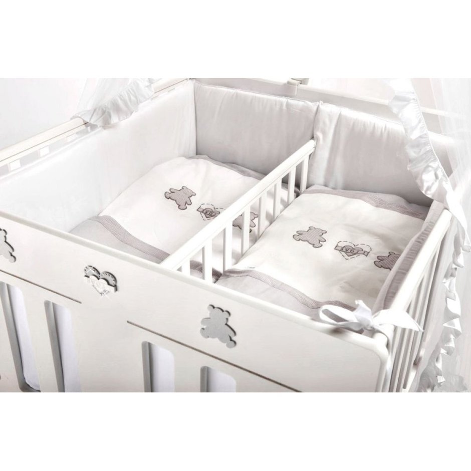 Кроватка для двойни новорожденных