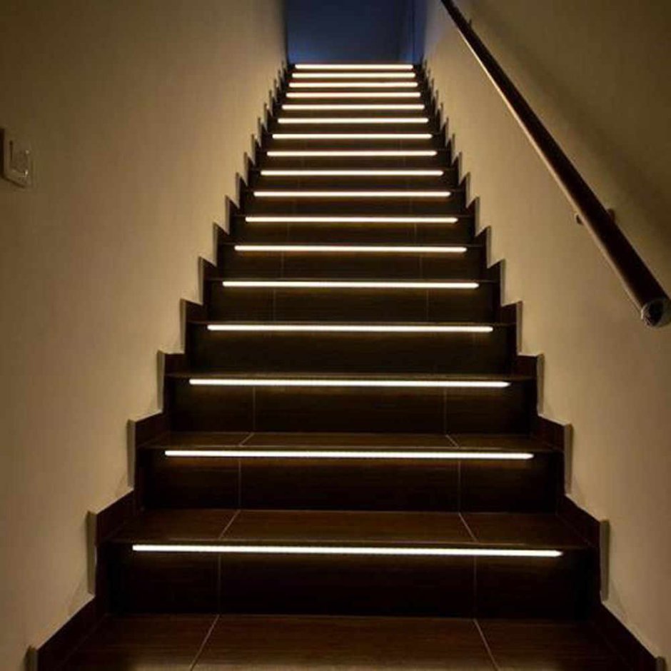 Подсветка лестницы снизу