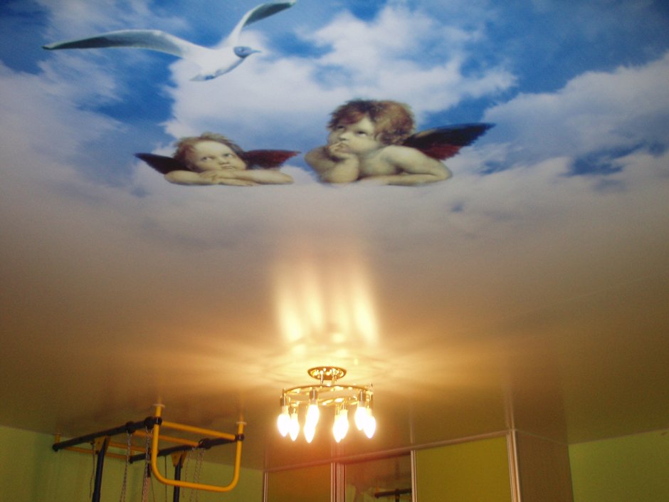 Натяжные потолки с ангелочками