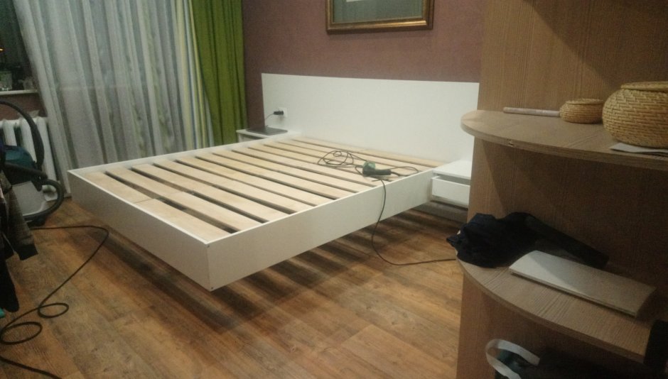 Парящая кровать "Standard" Woodberry