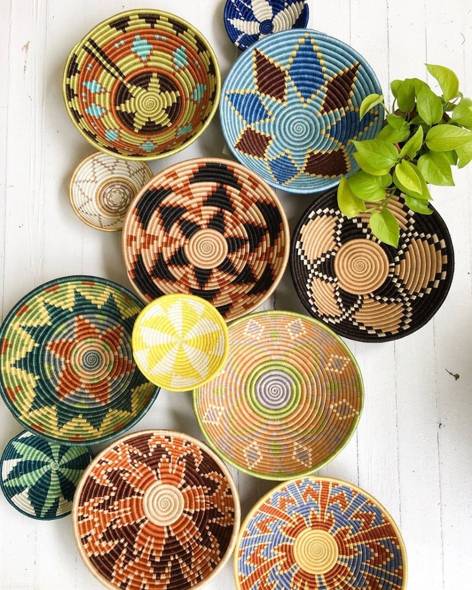 Африканские плетеные тарелки