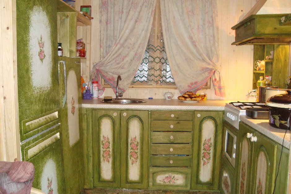 Перекраска деревянной кухни
