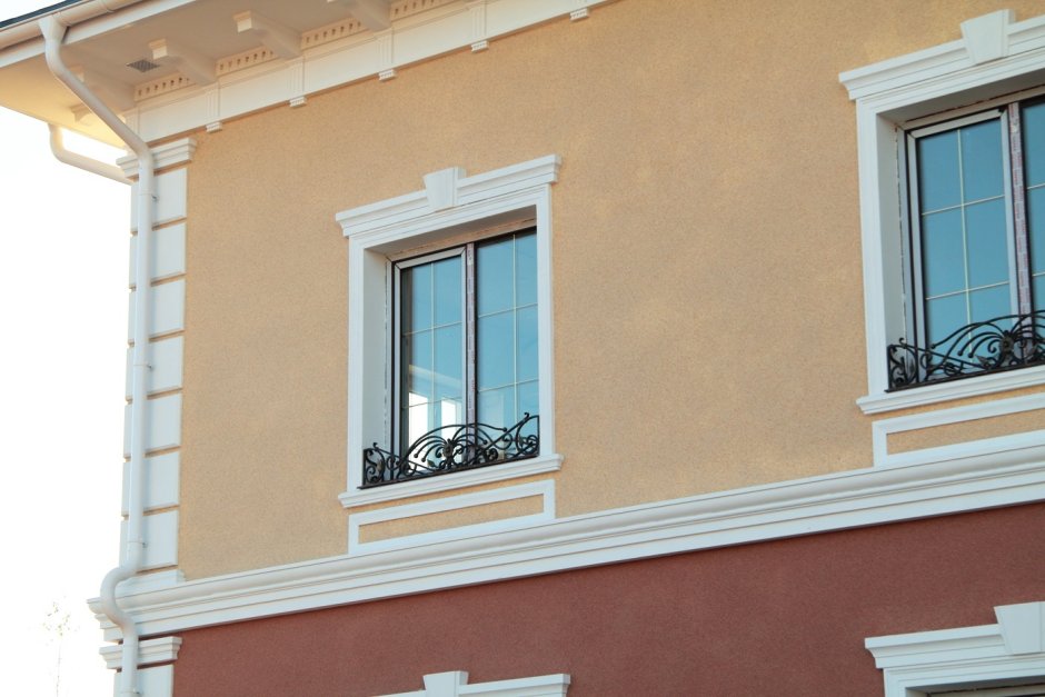 Фасадные декоративные элементы для наружной отделки дома