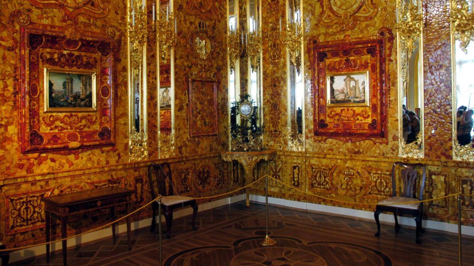 Екатерининский дворец в Санкт-Петербурге большой зал