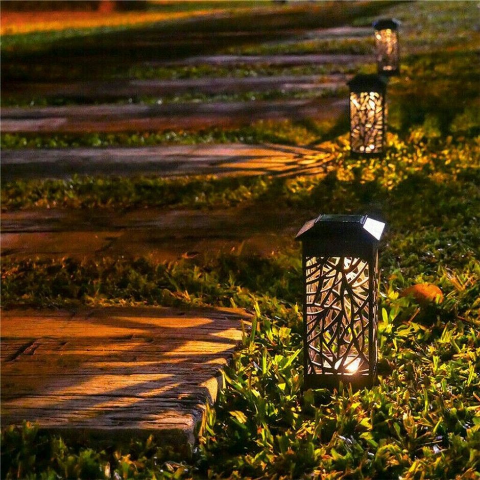 Фонарик Solar Lawn Light