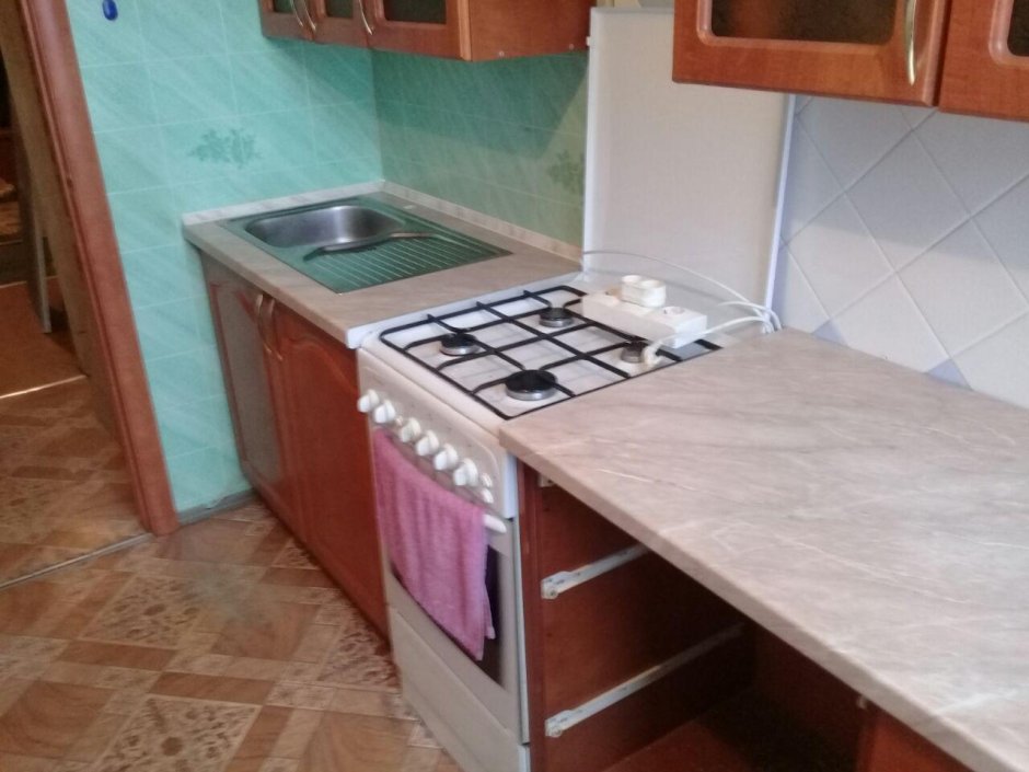 Старая столешница на кухне