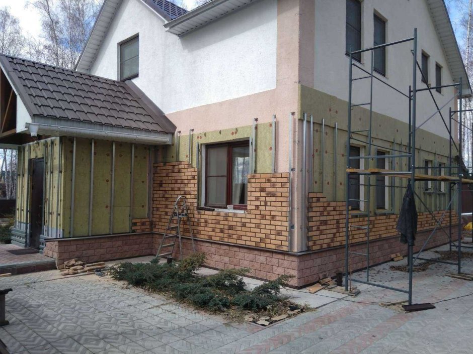 Отделка фасада камнем