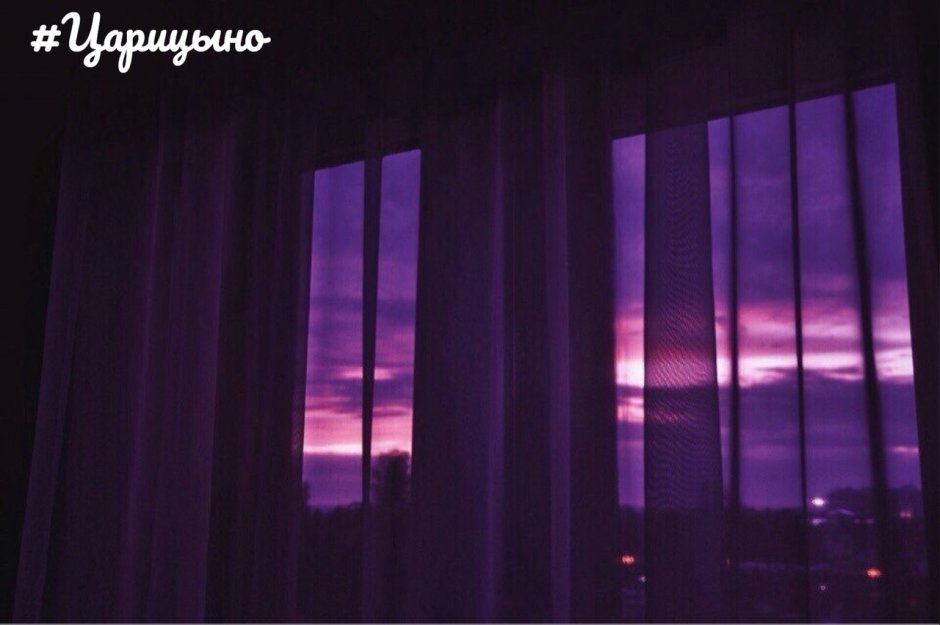 Окно в темной комнате