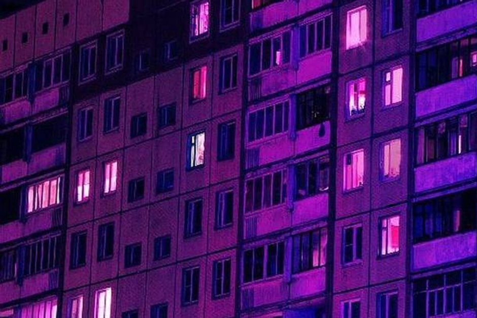 Фиолетовые окна