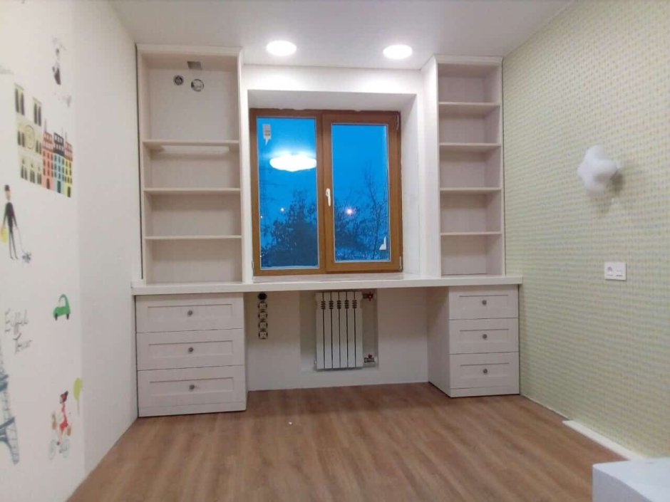 Кровать в нише