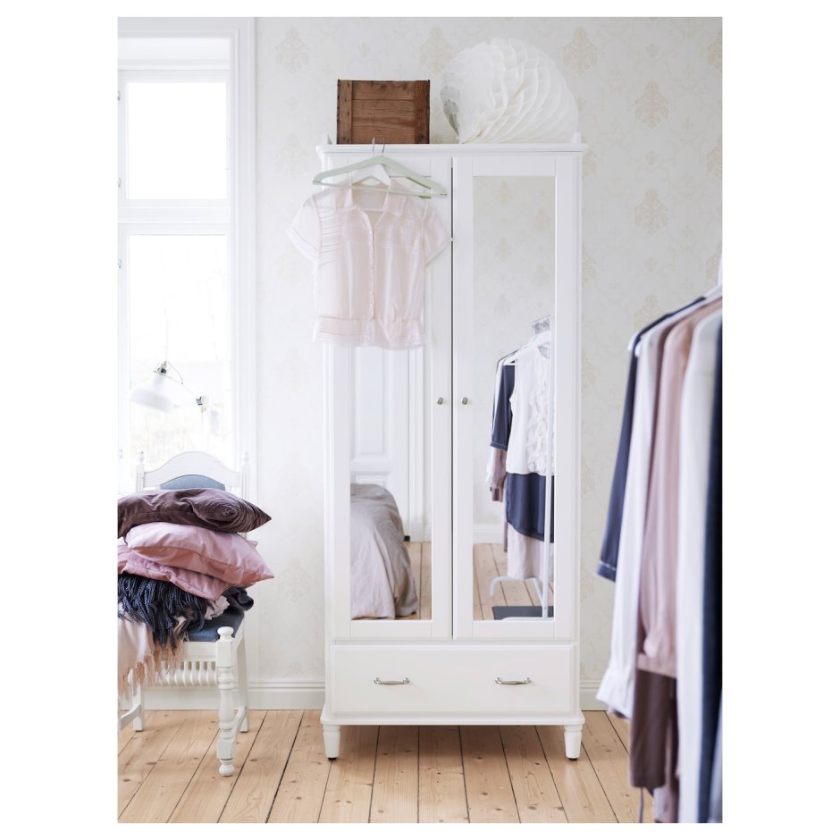 Шкаф White Wardrobe