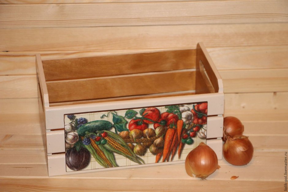 Ящик для овощей деревянный с рынка