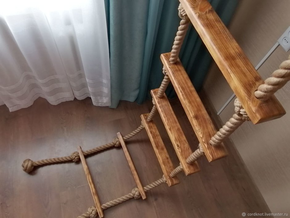 Узел для веревочной лестницы