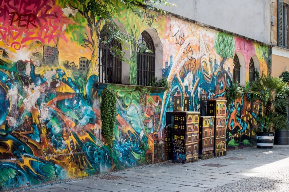 Уличная живопись на стенах