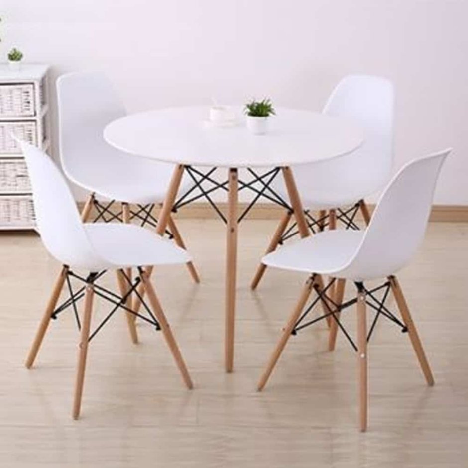 Обеденный стол Eames DSW 80 см